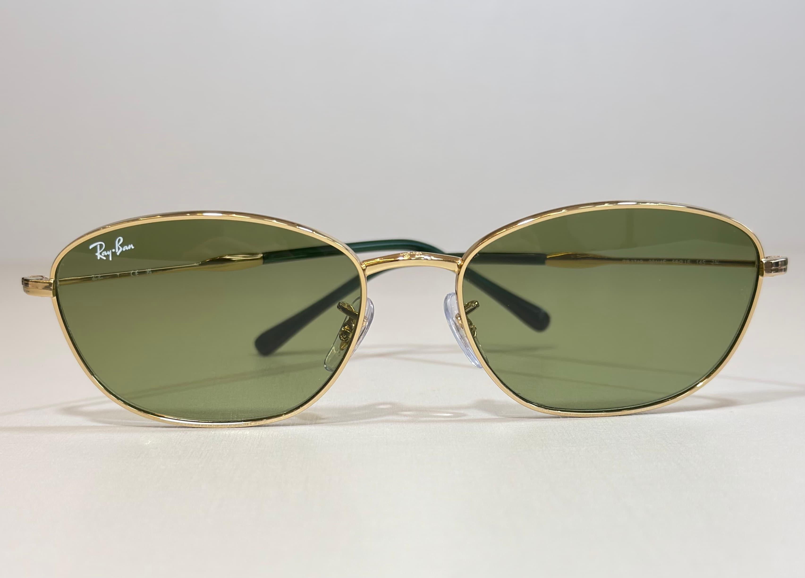 RB3749 · Ray-Ban
